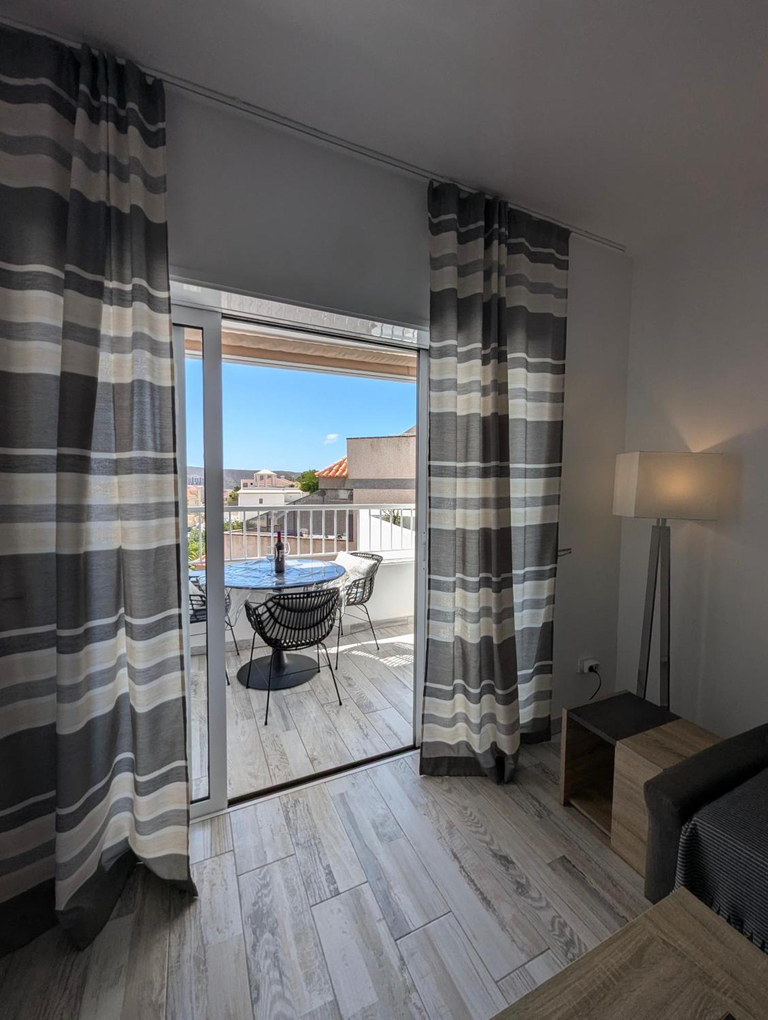 Cozy Apartment In Los Cristianos Guincho  Экстерьер фото